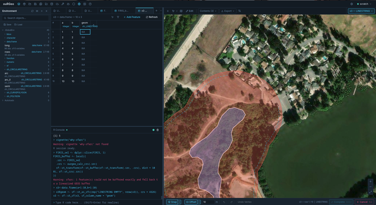 [Screenshot needed] Drawing a polygon on the map with a snap indicator highlighting a vertex/intersection, and the CAD input box showing a 'd150 a45' distance-bearing entry.